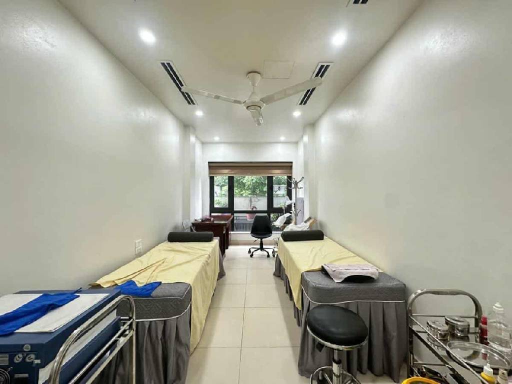 Bán nhà Nguyễn Trãi - diện tích 87m2 7 tầng - Lô góc 3 mặt thoáng - giá 30,5 tỷ