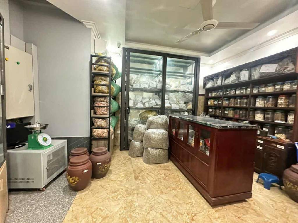 Bán nhà Nguyễn Trãi - diện tích 87m2 7 tầng - Lô góc 3 mặt thoáng - giá 30,5 tỷ