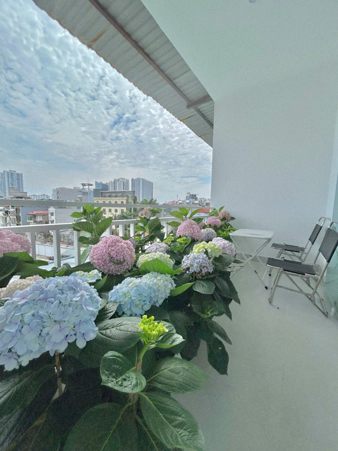 Bán nhà Lạc Trung - diện tích 72m2 5 tầng - Lô góc 3 thoáng vĩnh viễn - giá 6,1 tỷ