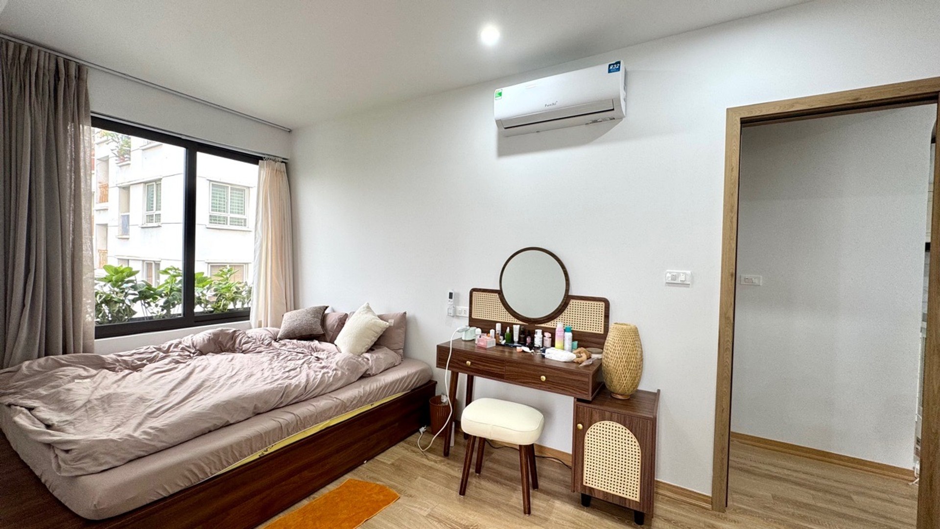 Bán nhà Lạc Trung - diện tích 72m2 5 tầng - Lô góc 3 thoáng vĩnh viễn - giá 6,1 tỷ