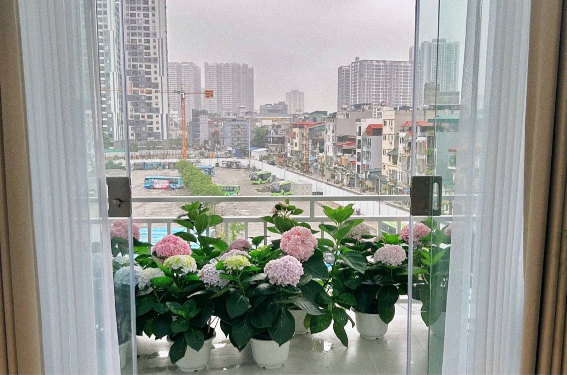 Bán nhà Lạc Trung - diện tích 72m2 5 tầng - Lô góc 3 thoáng vĩnh viễn - giá 6,1 tỷ