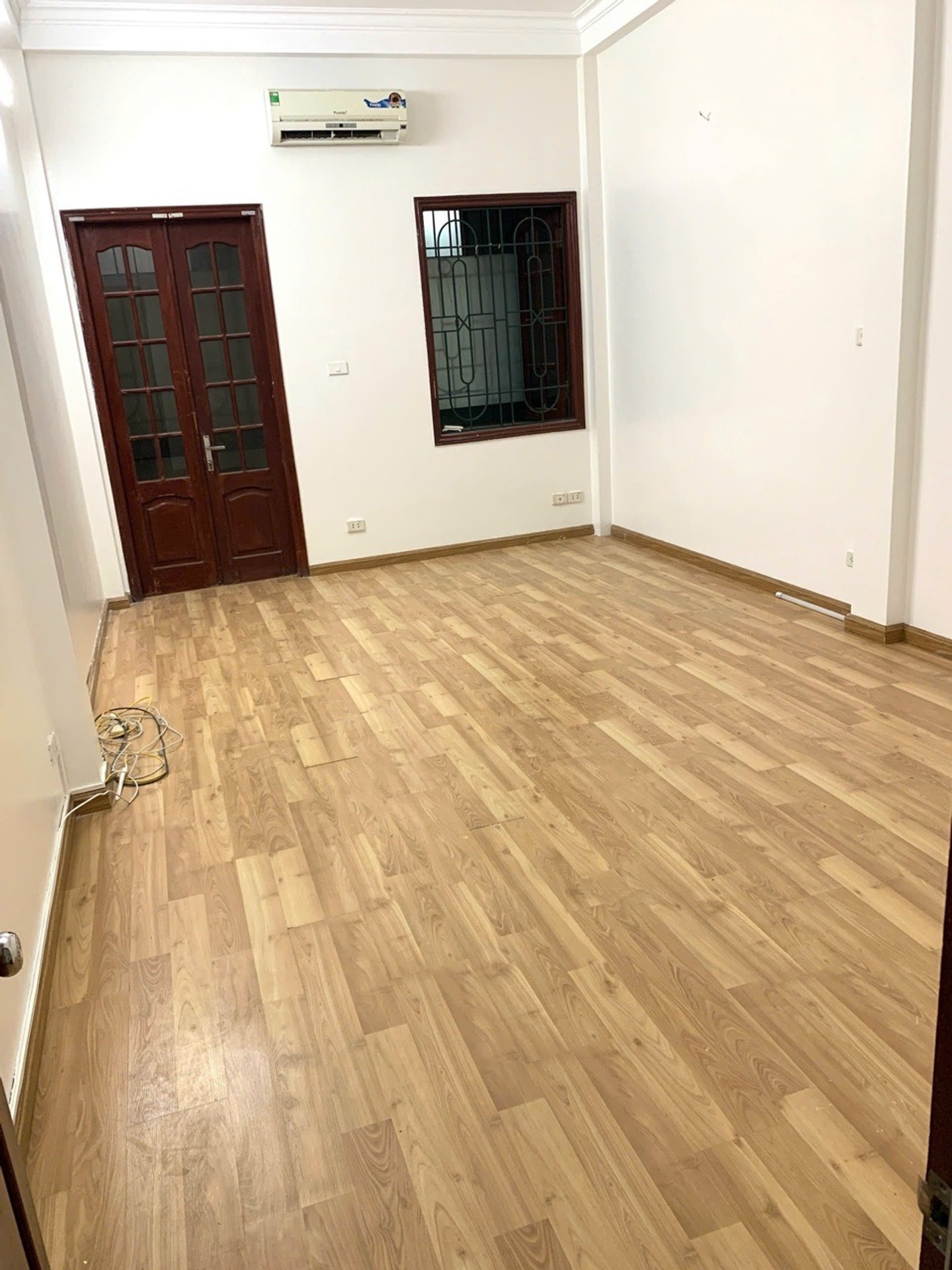 Bán nhà Lê Thanh Nghị - diện tích 45m2 4 tầng - SIÊU PHẨM MẶT NGÕ THÔNG - giá 12 tỷ