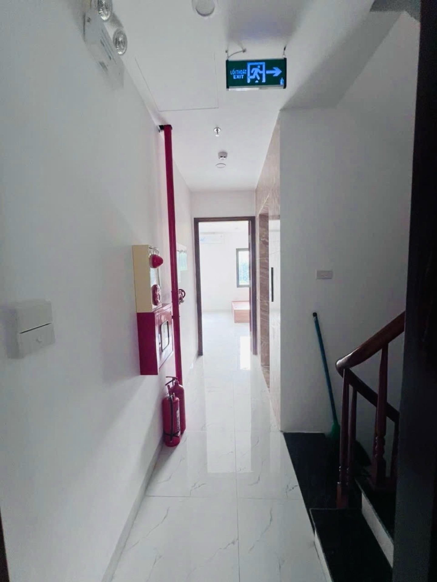 Bán nhà Mai Động - diện tích 40m2 6 tầng - Lô góc 3 mặt thoáng - giá 16,5 tỷ