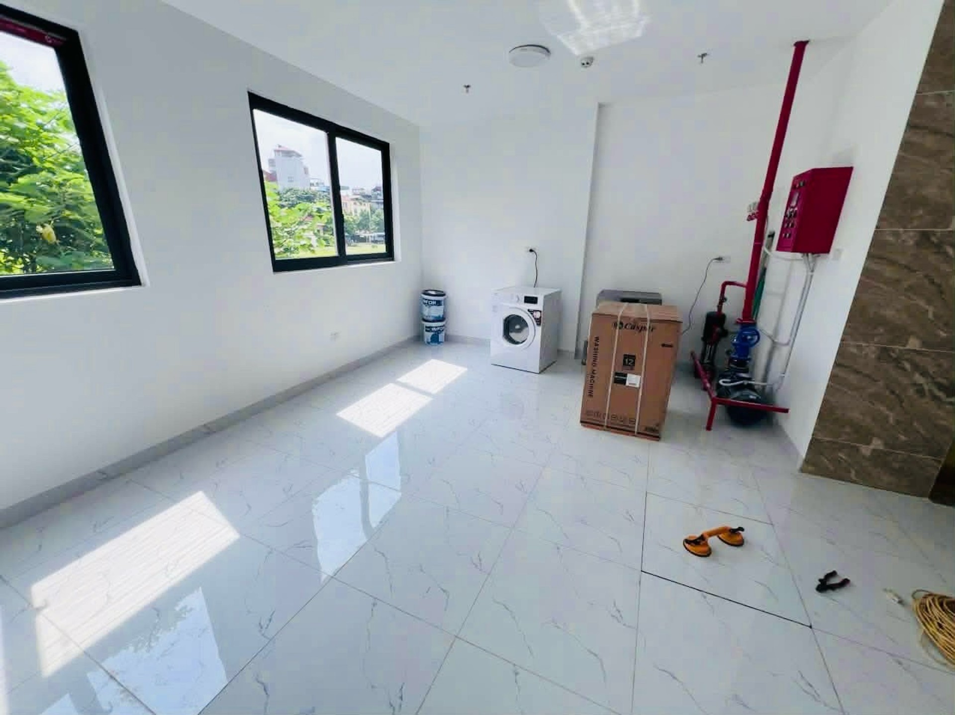 Bán nhà Mai Động - diện tích 40m2 6 tầng - Lô góc 3 mặt thoáng - giá 16,5 tỷ