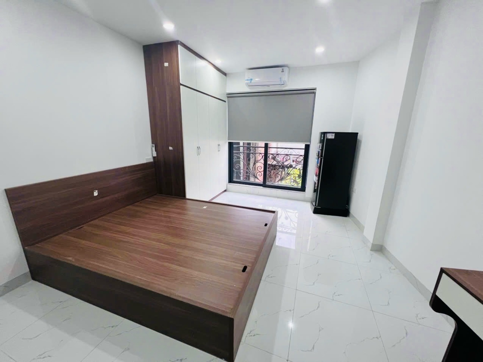 Bán nhà Mai Động - diện tích 40m2 6 tầng - Lô góc 3 mặt thoáng - giá 16,5 tỷ