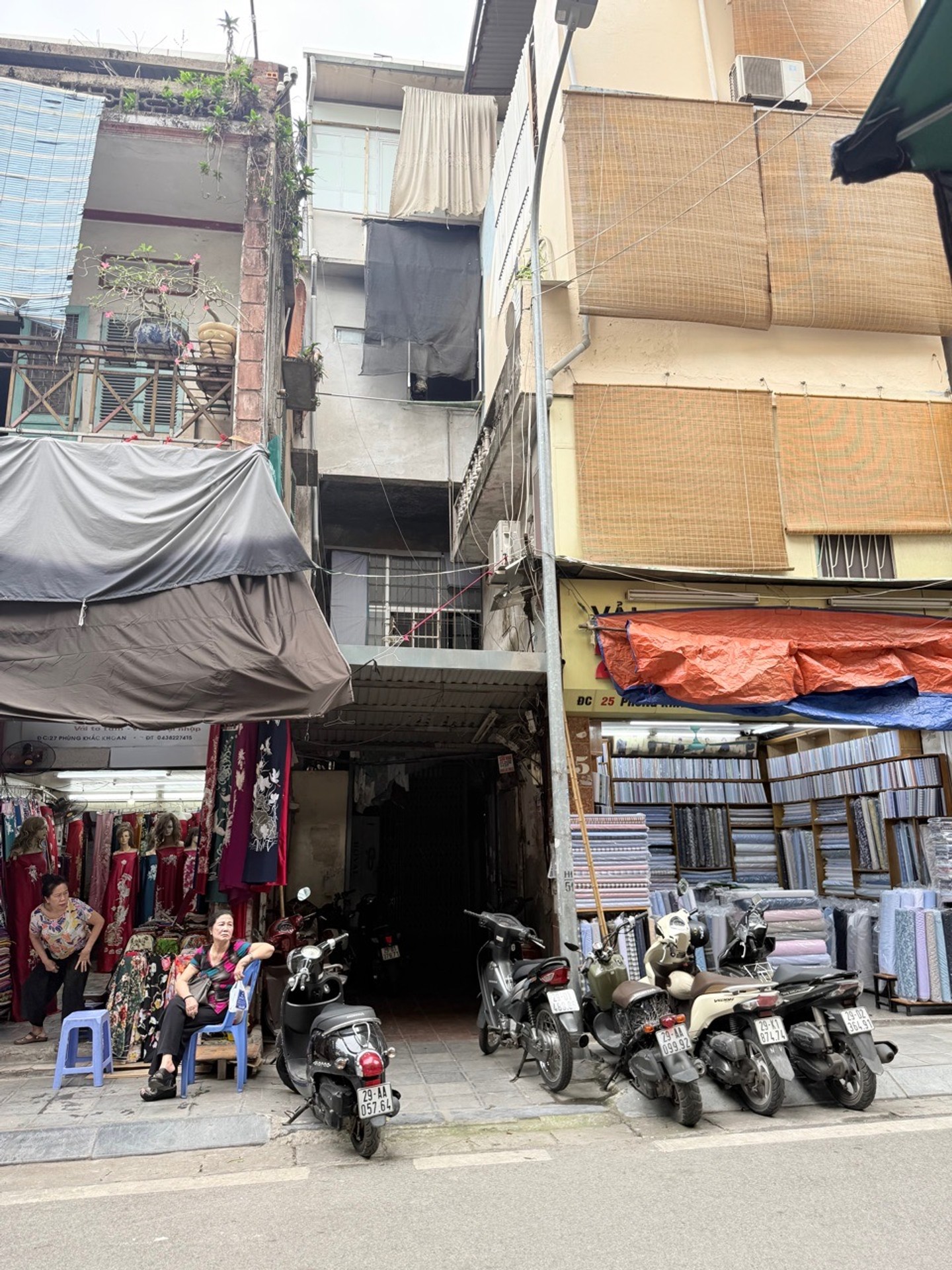 Bán nhà Phùng Khắc Khoan - diện tích 32m2 1 tầng - Lô góc 2 mặt thoáng - giá 4,7 tỷ
