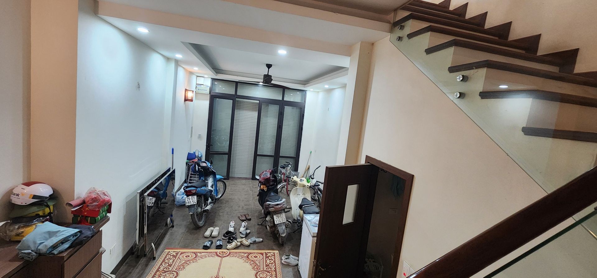 Bán nhà Bùi Xương Trạch - diện tích 32m2 5 tầng - Lô góc, ngõ ô tô tránh - giá 13,9 tỷ