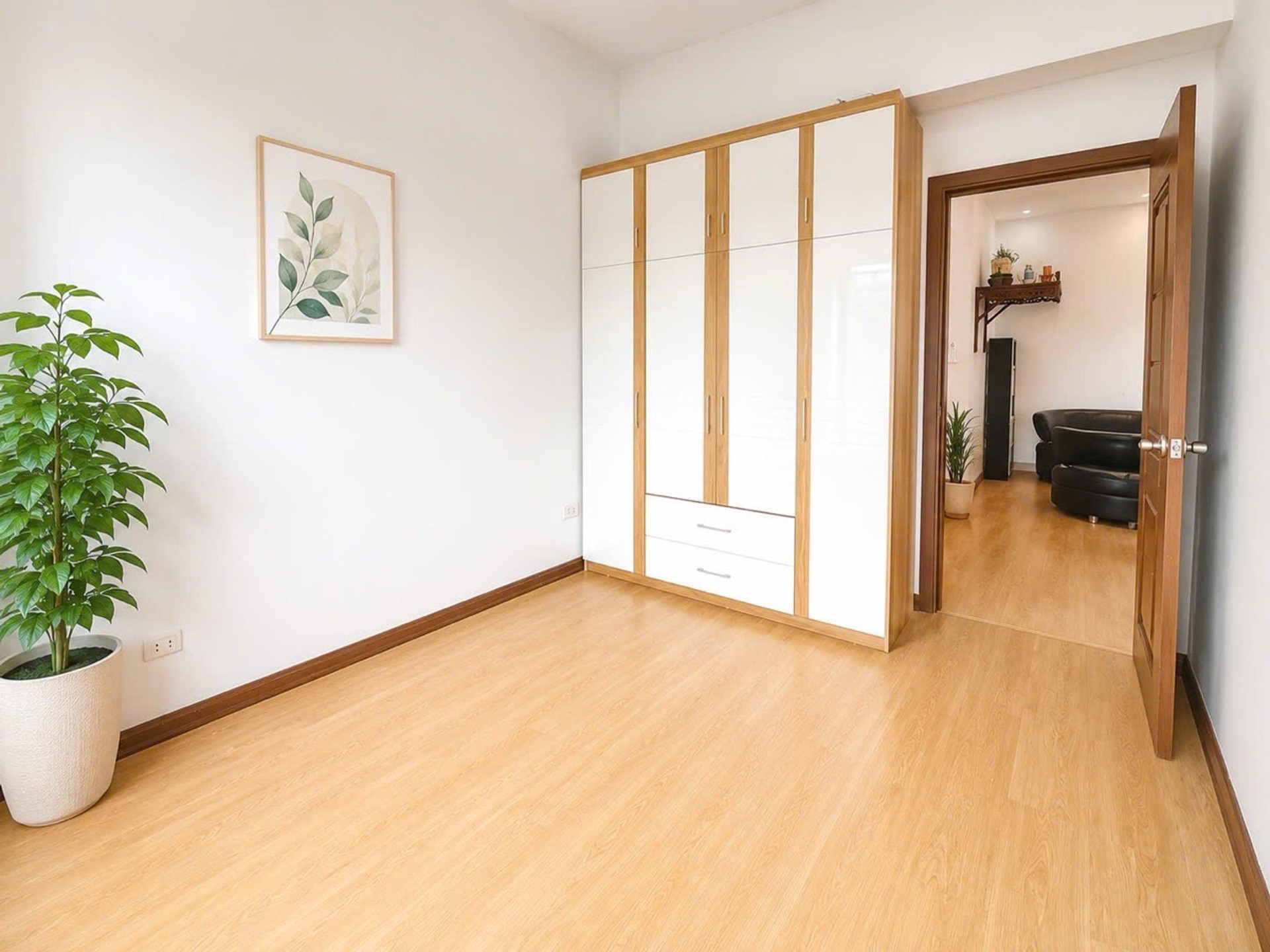 Bán nhà Nguyễn Đức Cảnh - diện tích 86m2 3 tầng - Sổ đỏ chính chủ - giá 6,35 tỷ