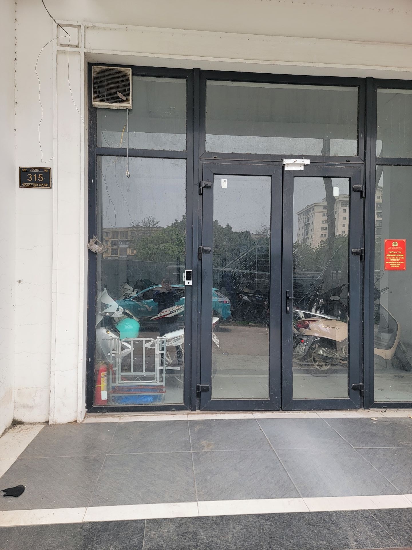 Bán nhà Ngõ 2 ô tô tránh Tân Mai - diện tích 100m2 5 tầng - Chỉ có 1 mặt tiền - giá 31,5 tỷ