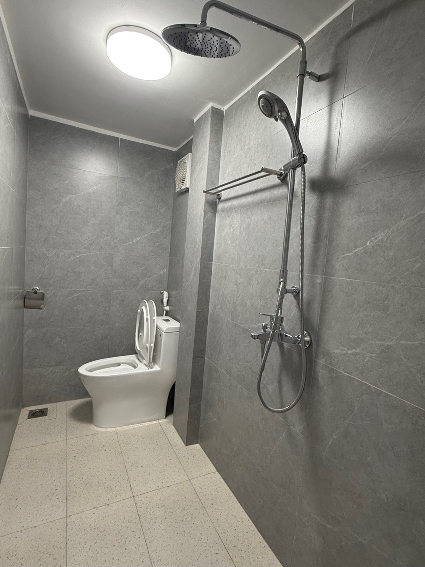 Bán nhà Hai Bà Trưng - diện tích 48m2 3 tầng - 2 mặt thoáng - giá 10 tỷ