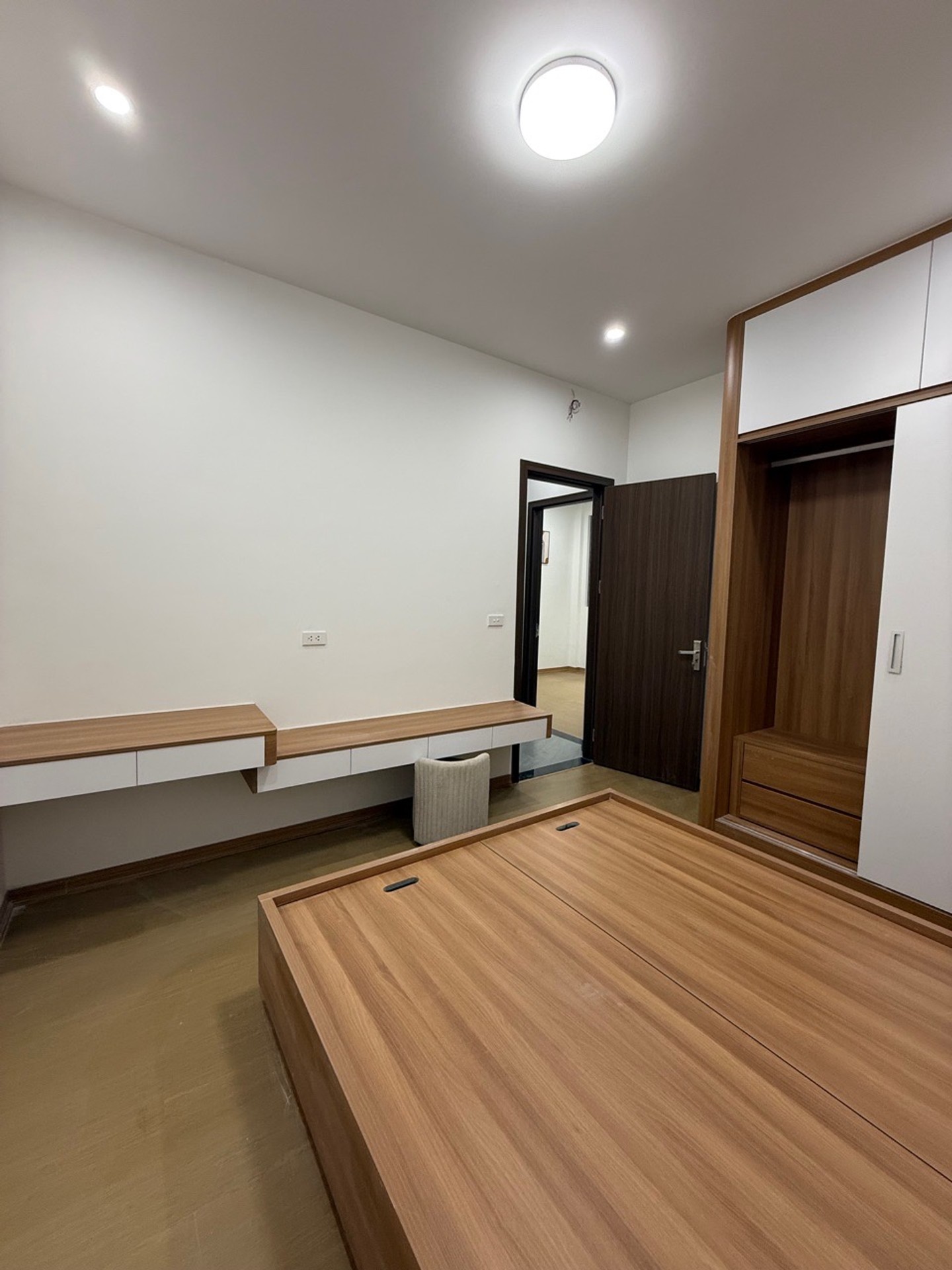 Bán nhà Hai Bà Trưng - diện tích 48m2 3 tầng - 2 mặt thoáng - giá 10 tỷ