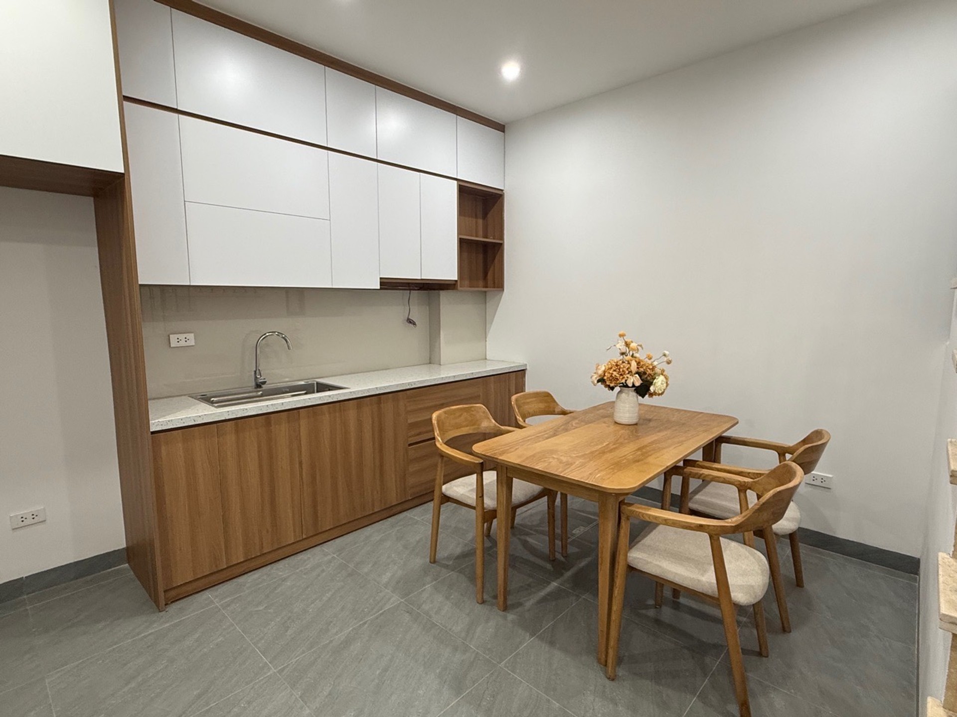 Bán nhà Hai Bà Trưng - diện tích 48m2 3 tầng - 2 mặt thoáng - giá 10 tỷ