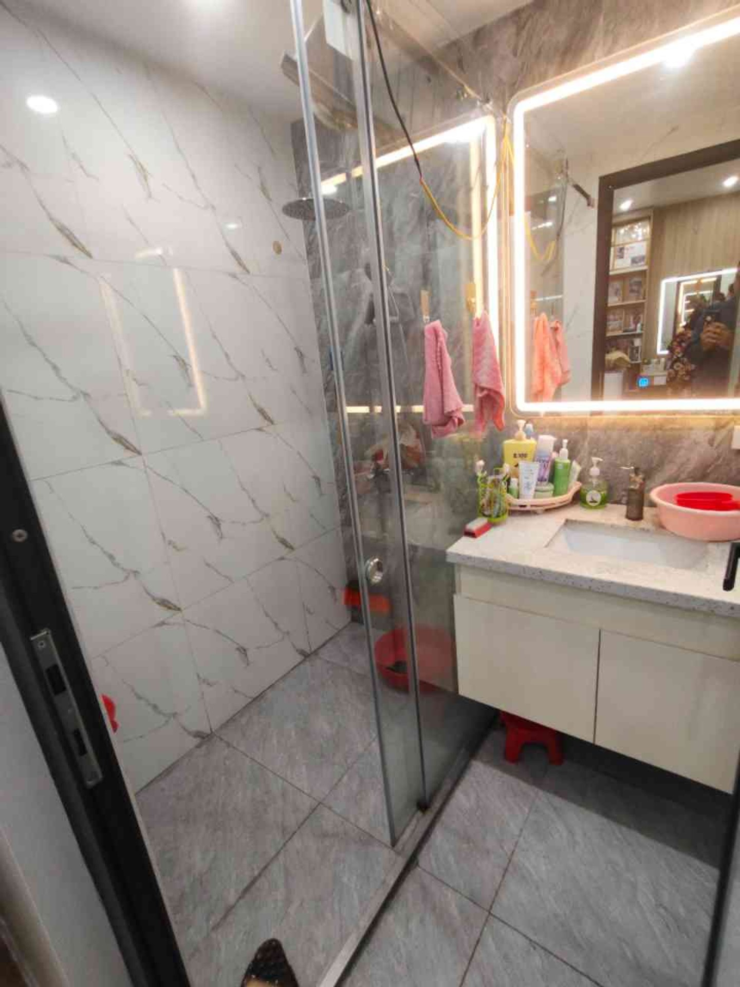 Bán nhà Giáp Bát - diện tích 43m2 5 tầng - gần bến xe Giáp Bát - giá 13,5 tỷ