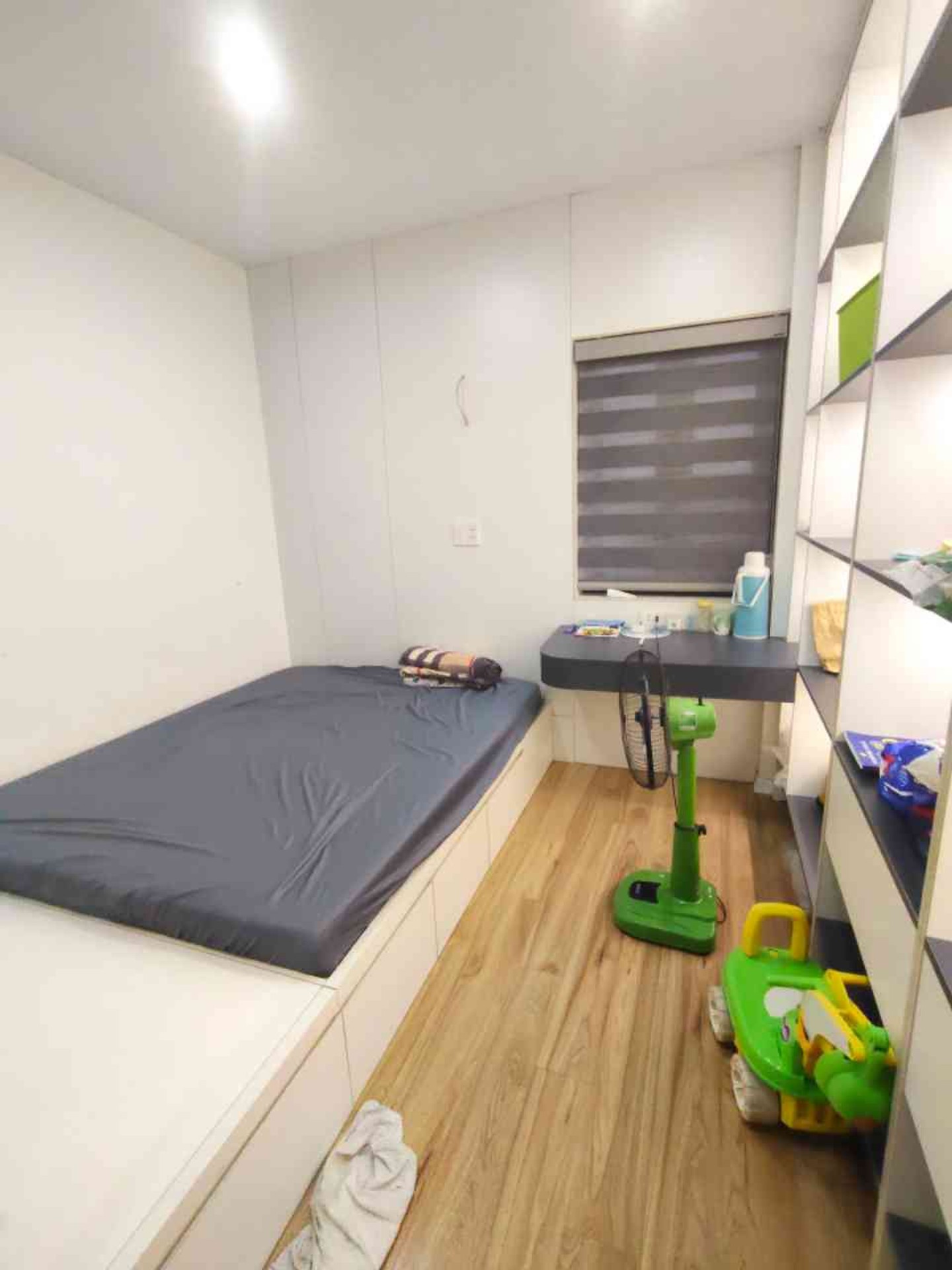 Bán nhà Giáp Bát - diện tích 43m2 5 tầng - gần bến xe Giáp Bát - giá 13,5 tỷ