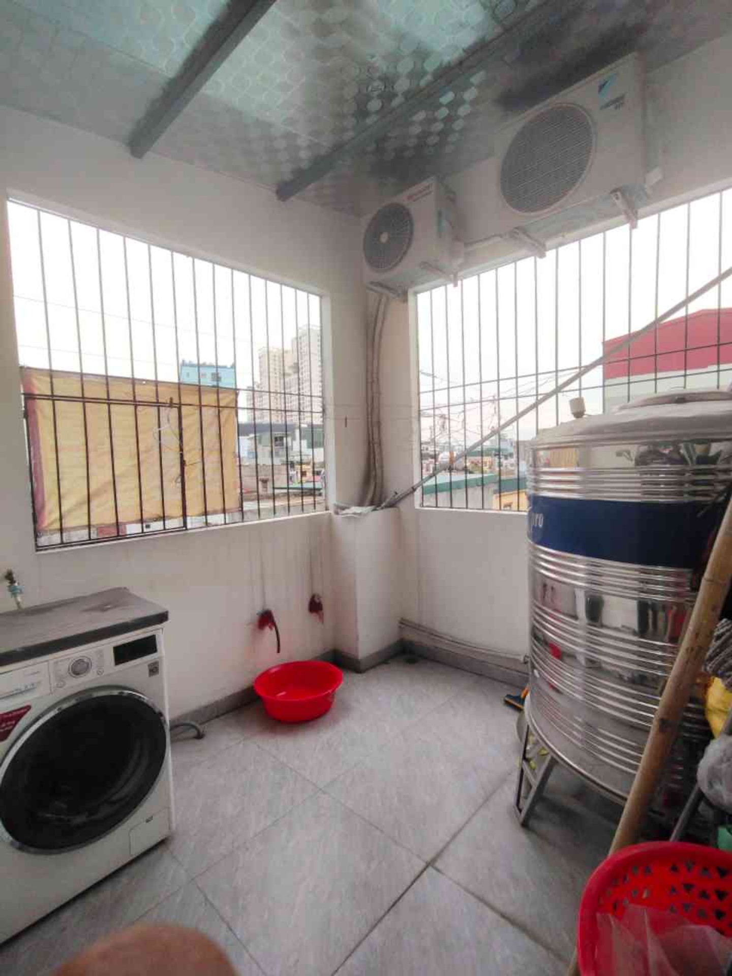 Bán nhà Giáp Bát - diện tích 43m2 5 tầng - gần bến xe Giáp Bát - giá 13,5 tỷ