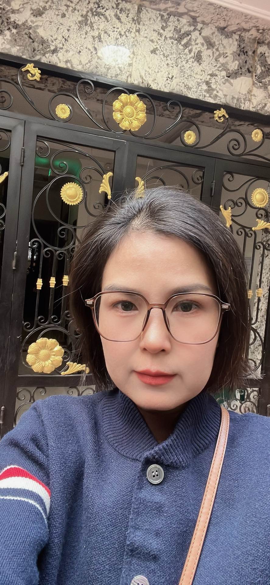 Bán nhà Ngọc Khánh - diện tích 48.5m2 8 tầng - 11 phòng cho thuê - giá 25 tỷ