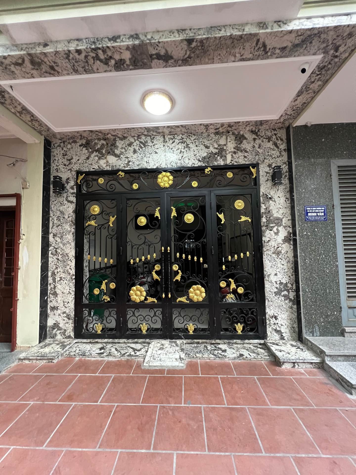 Bán nhà Ngọc Khánh - diện tích 48.5m2 8 tầng - 11 phòng cho thuê - giá 25 tỷ