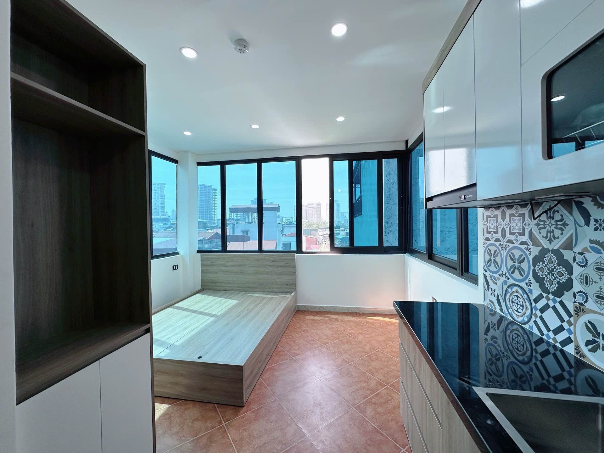 Bán nhà Ngọc Khánh - diện tích 48.5m2 8 tầng - 11 phòng cho thuê - giá 25 tỷ