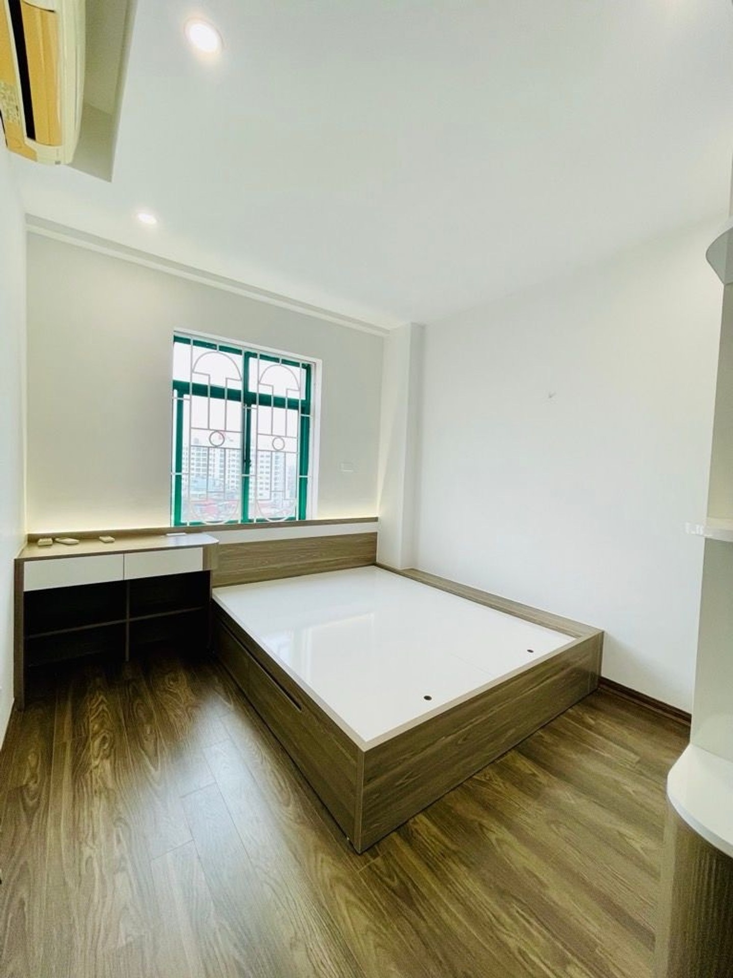 Bán nhà Định Công - diện tích 68m2 1 tầng - Căn hộ đẹp, giá 5,28 tỷ