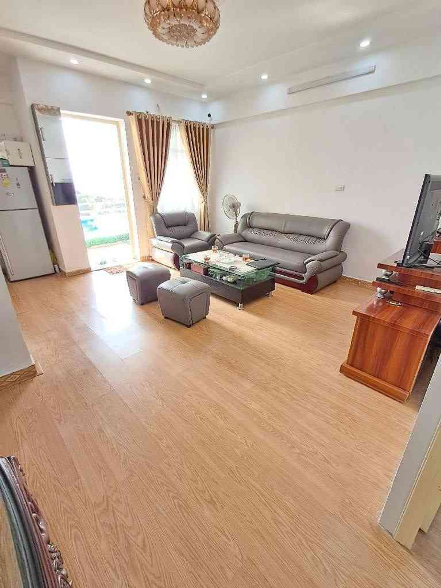 Bán nhà Chung cư Nơ 8 Pháp Vân - diện tích 83m2 6 tầng - Lô góc - giá 5,45 tỷ