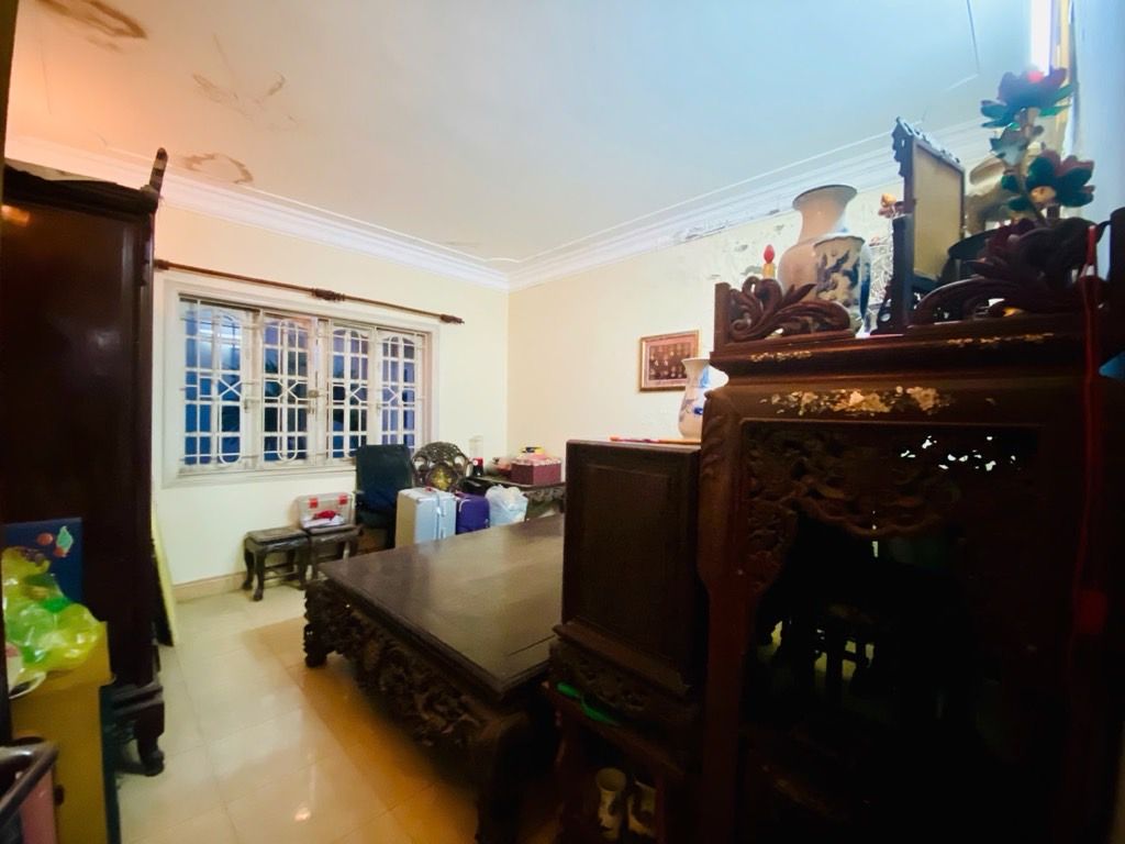 Bán nhà Hoàng Đạo Thành - diện tích 120m2 4 tầng - ô tô đỗ dừng ngày đêm - giá Nhỉnh 39 tỷ