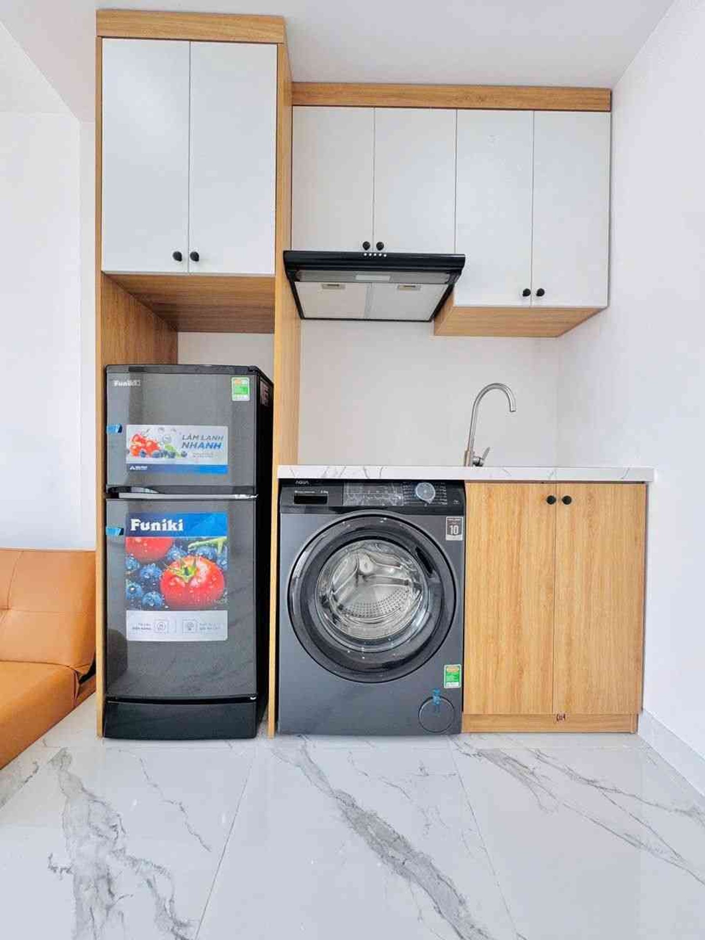 Bán nhà Định Công Hạ - diện tích 99m2 8 tầng - ô tô qua nhà - giá 23,5 tỷ