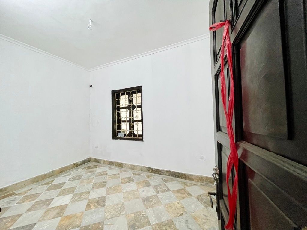 Bán nhà Triều Khúc - diện tích 159m2 4 tầng - Nhà cũ, có thể cải tạo - giá 38 tỷ