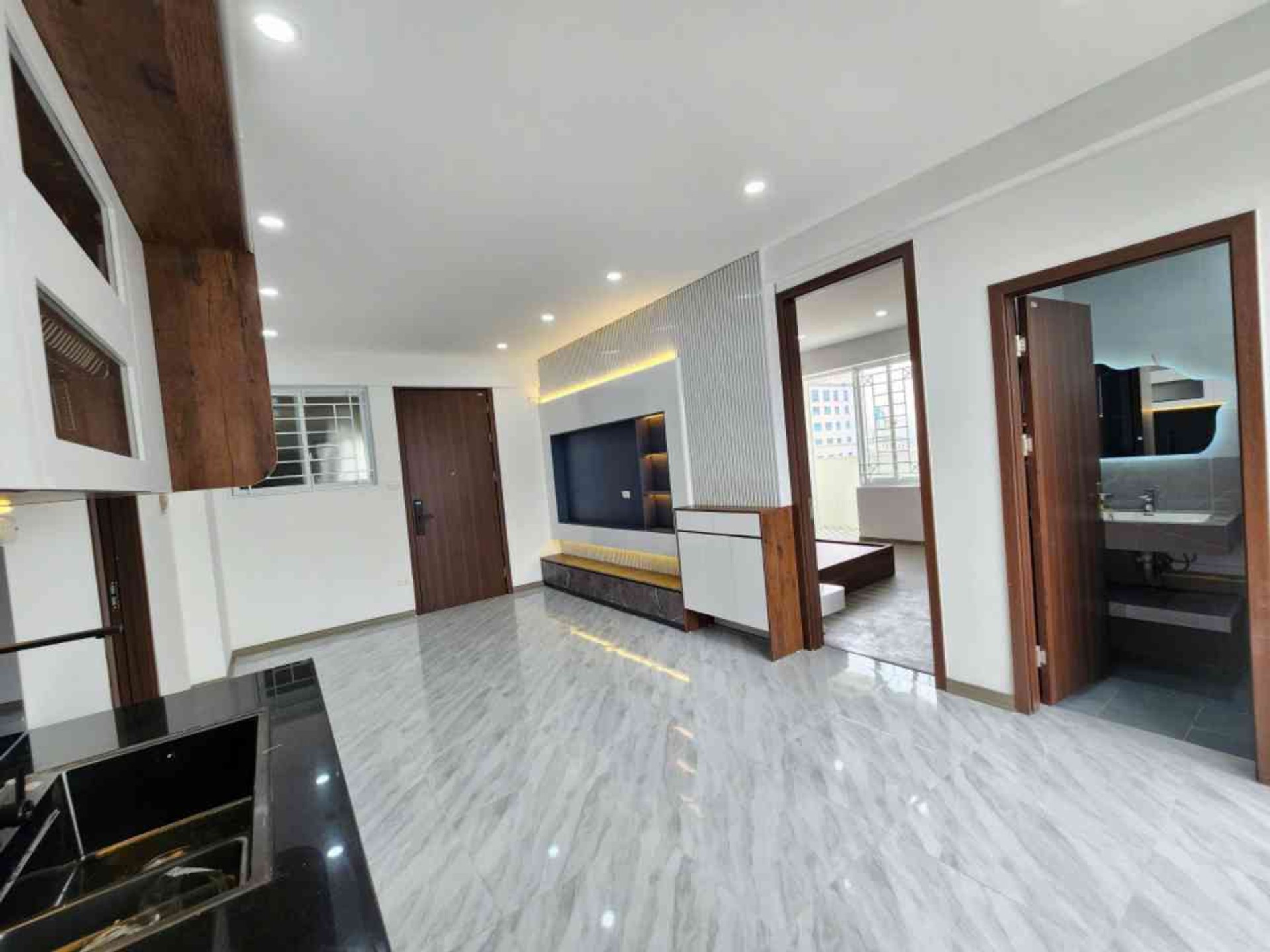 Bán nhà Vĩnh Hoàng - diện tích 60m2 15 tầng - Căn góc view hồ - giá 4,72 tỷ