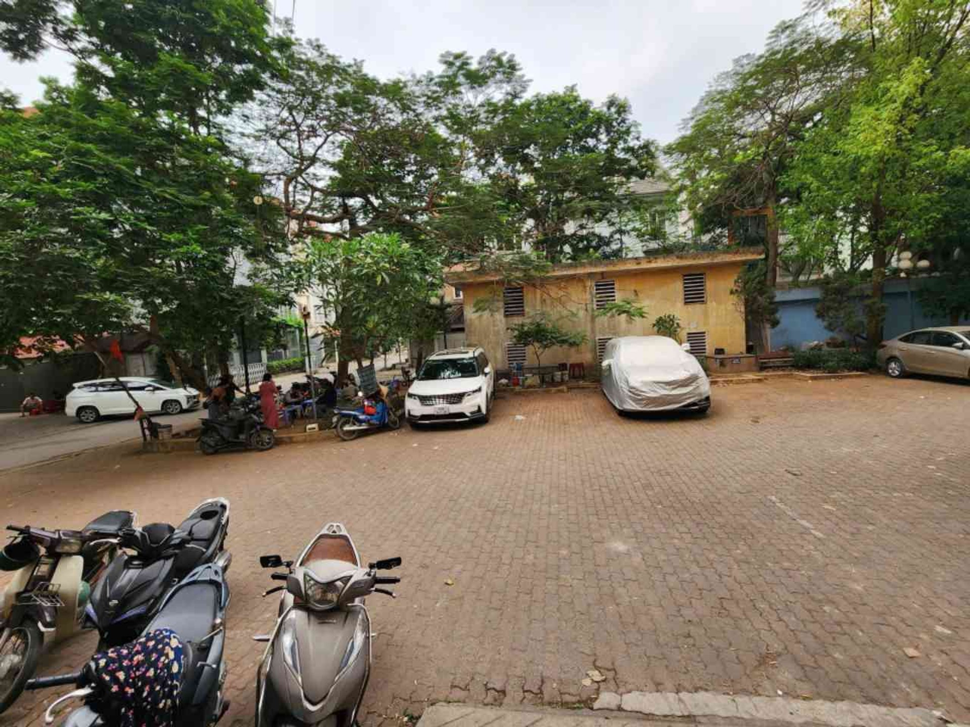 Bán nhà Vĩnh Hoàng - diện tích 60m2 15 tầng - Căn góc view hồ - giá 4,72 tỷ