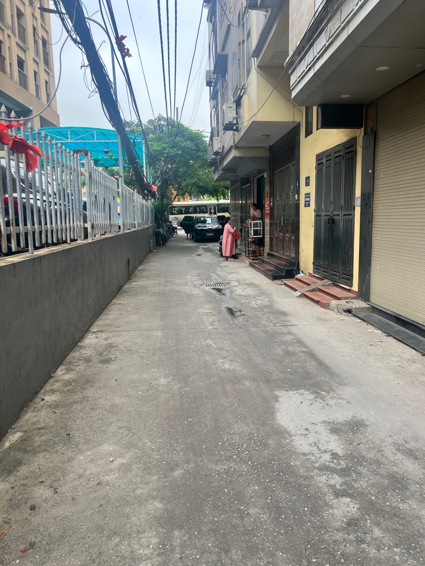 Bán nhà Trịnh Đình Cửu - diện tích 20m2 4 tầng - ô tô - giá 6,9 tỷ