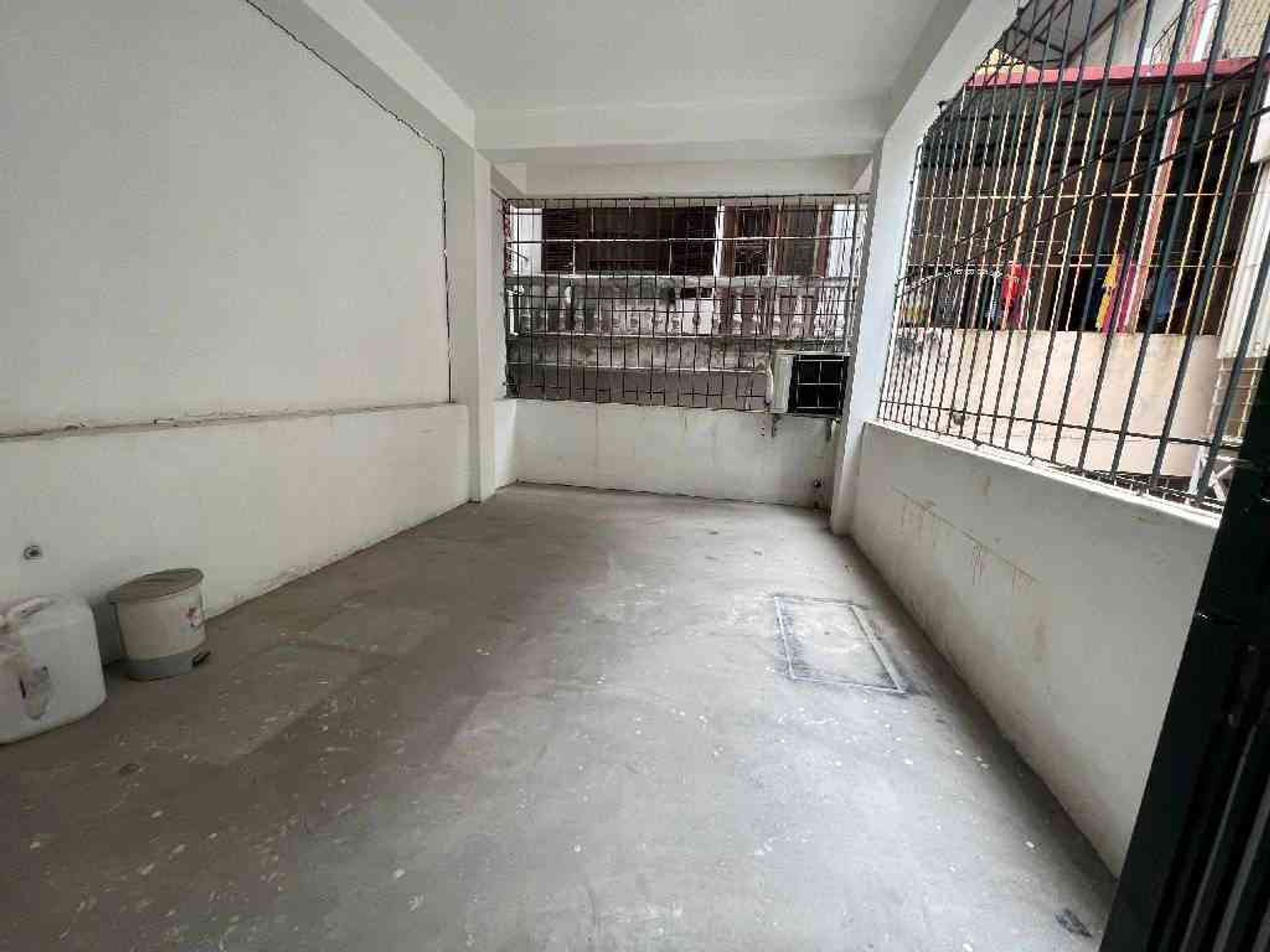 Bán nhà Yên Lạc - diện tích 39m2 4 tầng - Ô tô đỗ cổng - giá 11,9 tỷ