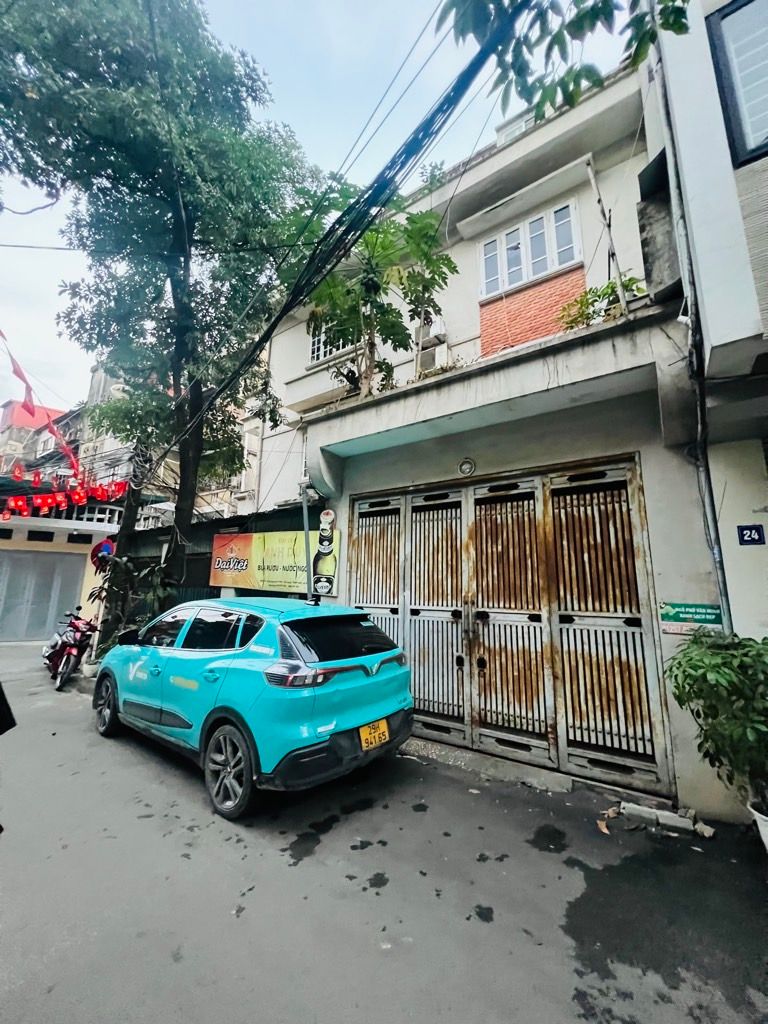 Bán nhà Hoàng Đạo Thành - diện tích 80m2 4 tầng - Ô tô đỗ dừng ngày đêm - giá 25,6 tỷ