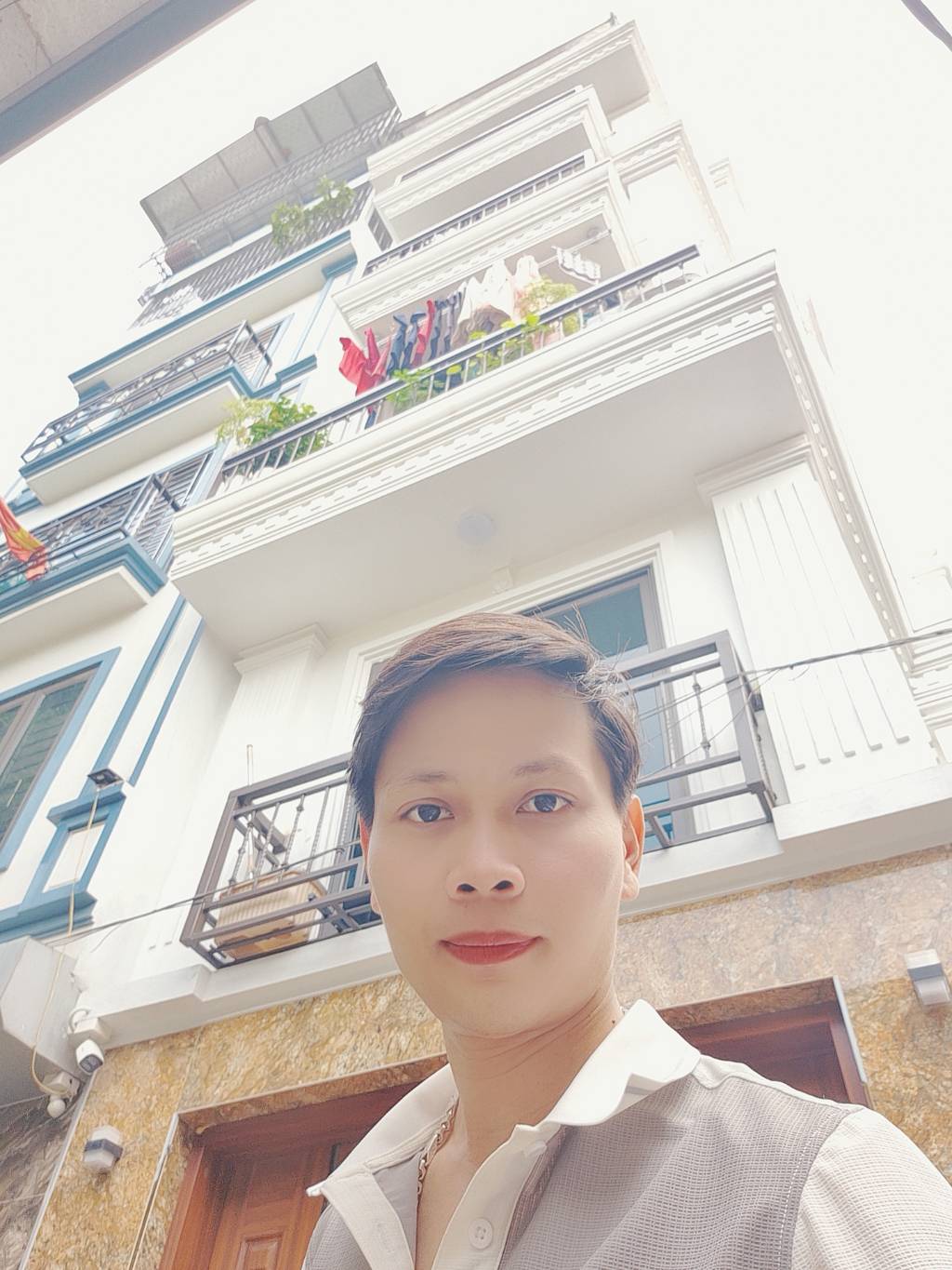 Bán nhà Vĩnh Tuy - diện tích 63m2 7 tầng - Lô góc 2 mặt thoáng - giá 29,9 tỷ