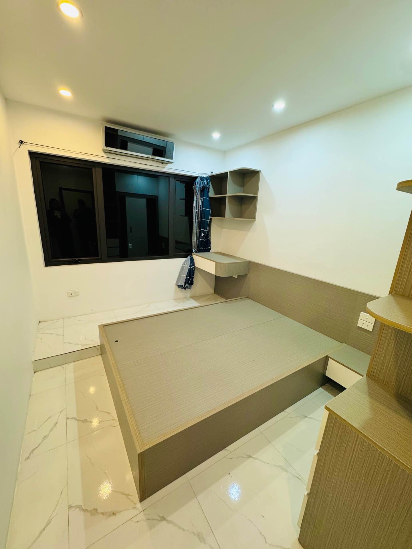 Bán nhà Lĩnh Nam - diện tích 22m2 4 tầng - Nhà đẹp full nội thất - giá 3,4 tỷ
