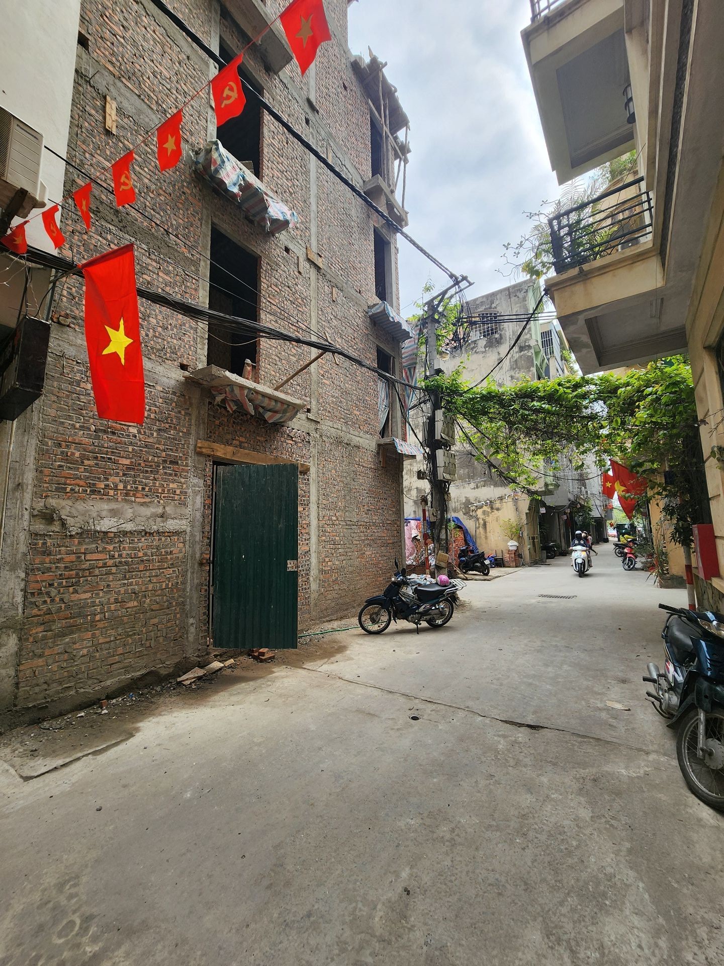 Bán nhà Phố Đại Đồng - diện tích 30m2 5 tầng - Lô góc thoáng sáng - giá 7,4 tỷ