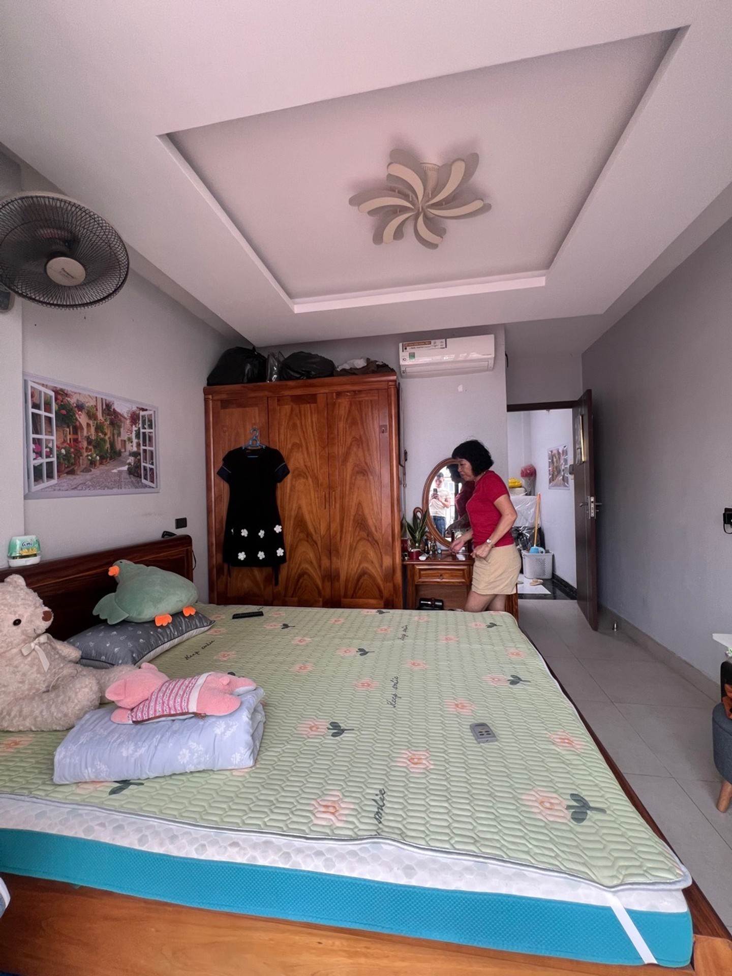 Bán nhà Phố 8/3 - diện tích 36m2 4 tầng - Mặt phố kinh doanh - giá 10,6 tỷ