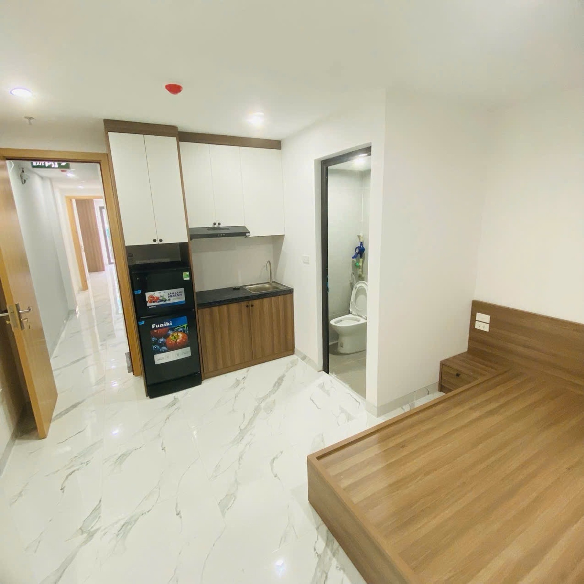 Bán nhà Hoàng Mai - diện tích 62m2 7 tầng - Ô tô đỗ cửa - giá 22,8 tỷ