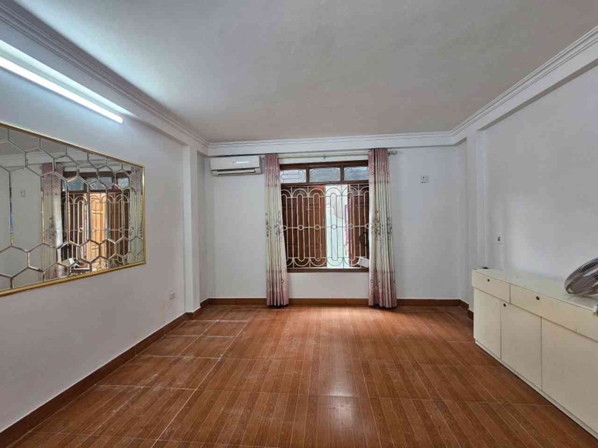 Bán nhà Vĩnh Hưng - diện tích 27m2 4 tầng - gần ô tô - giá 7,5 tỷ