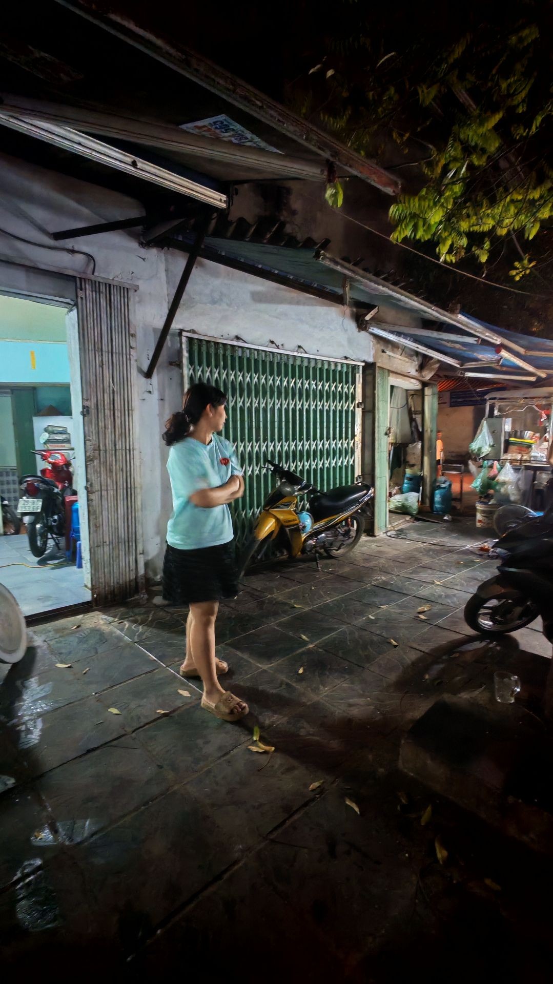 Bán nhà Tân Mai - diện tích 100m2 1 tầng - Mặt phố kinh doanh sầm uất - giá 20 tỷ