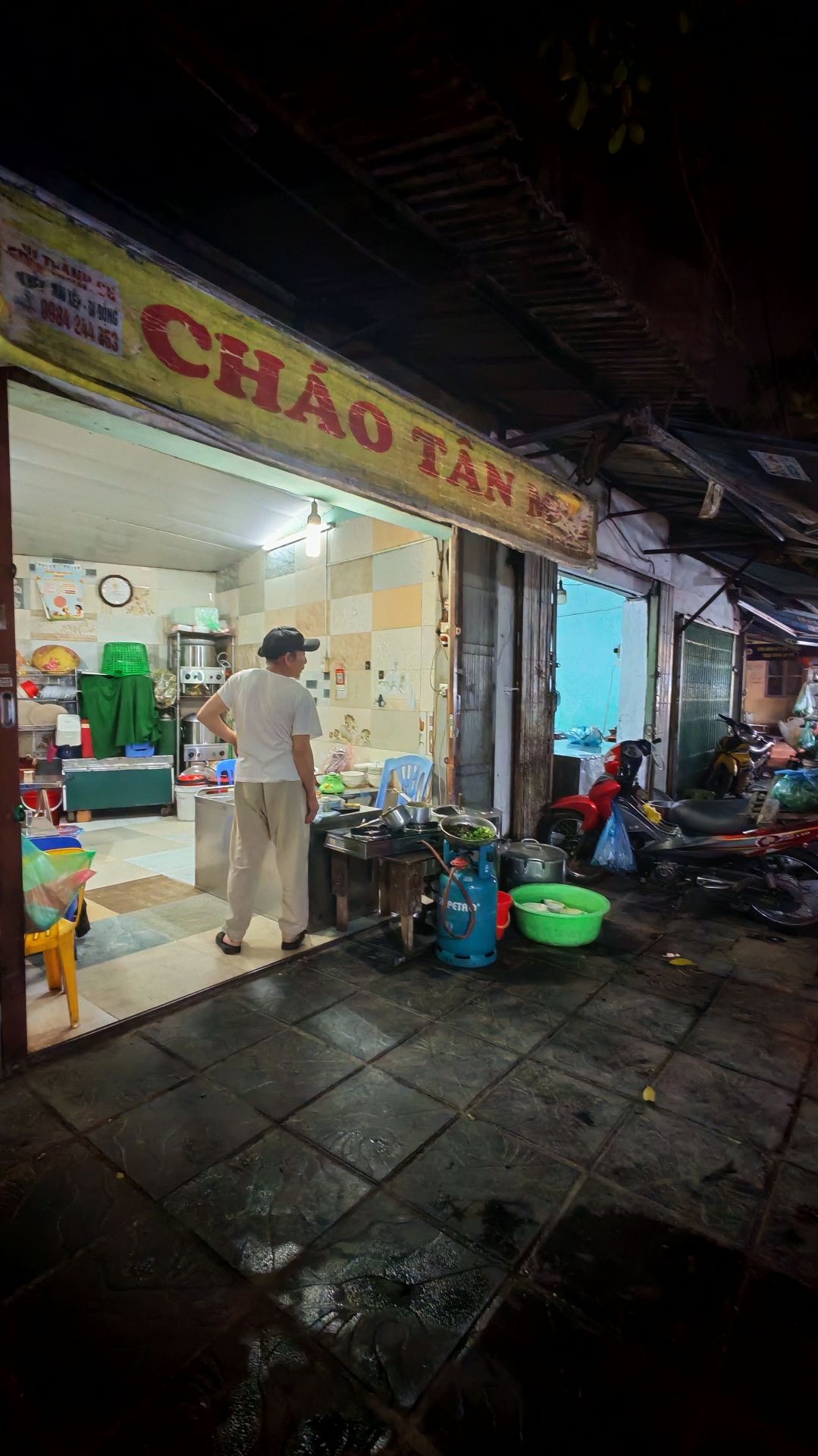 Bán nhà Tân Mai - diện tích 100m2 1 tầng - Mặt phố kinh doanh sầm uất - giá 20 tỷ