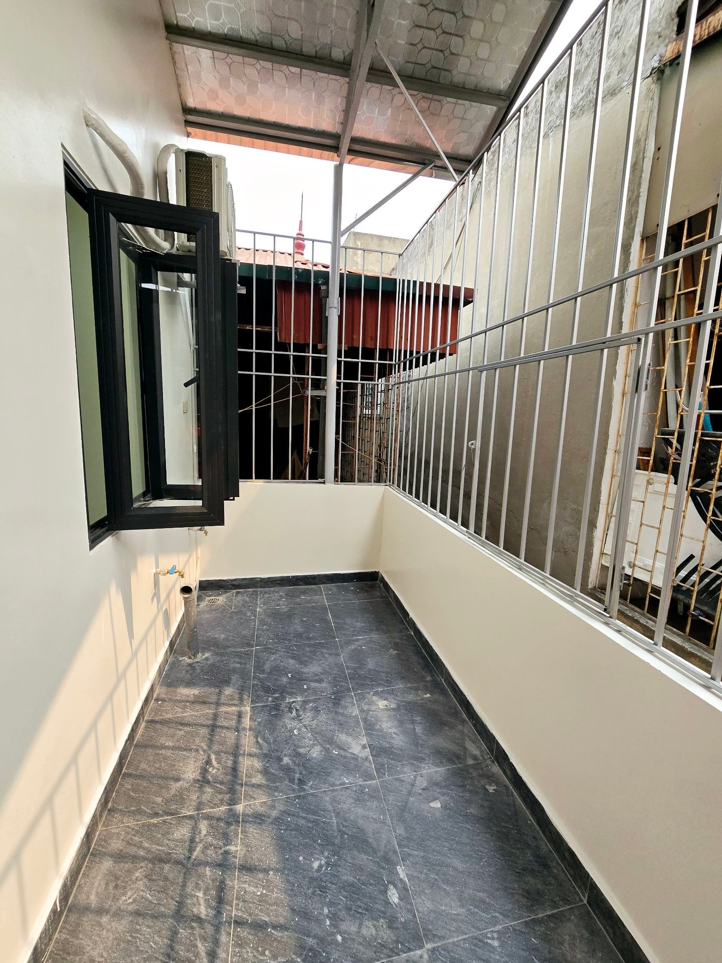 Bán nhà Minh Khai - diện tích 31m2 4 tầng - Nhà đẹp về ở ngay - giá 5,5 tỷ