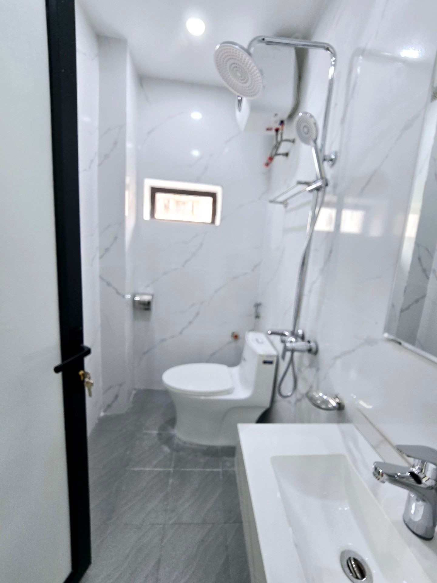 Bán nhà Minh Khai - diện tích 31m2 4 tầng - Nhà đẹp về ở ngay - giá 5,5 tỷ