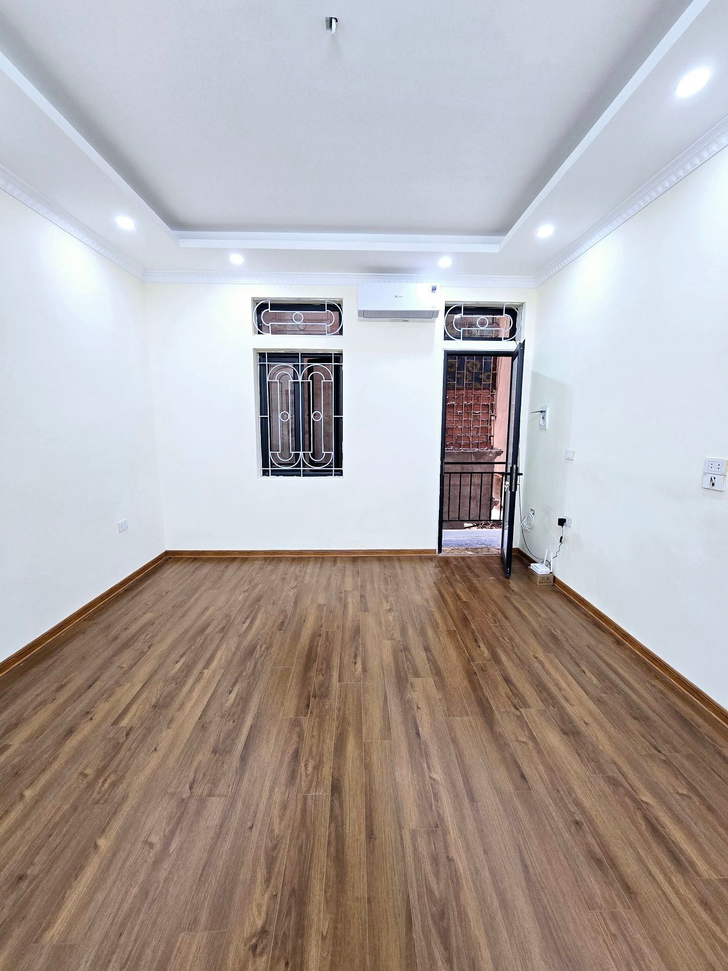 Bán nhà Minh Khai - diện tích 31m2 4 tầng - Nhà đẹp về ở ngay - giá 5,5 tỷ