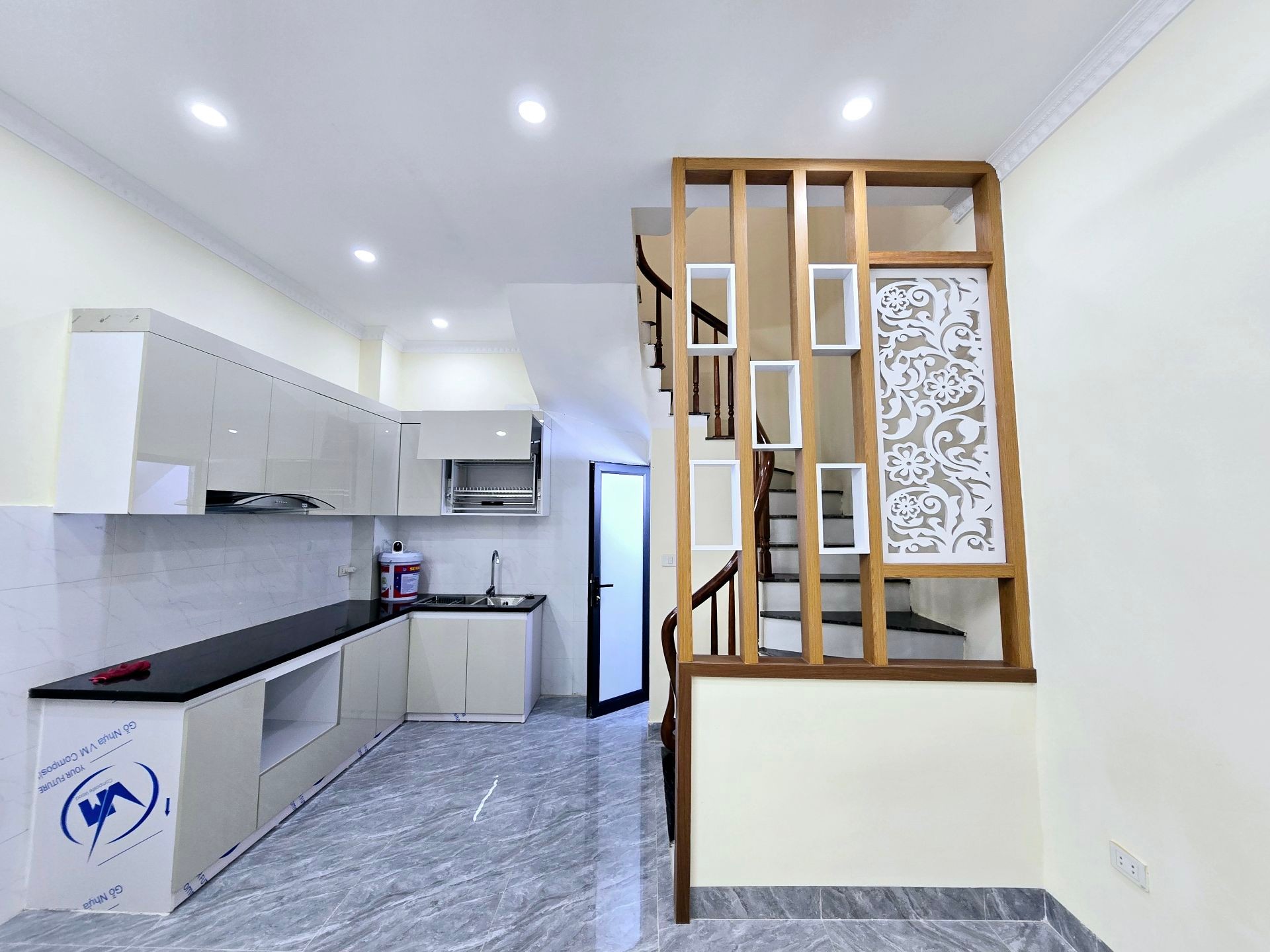 Bán nhà Minh Khai - diện tích 31m2 4 tầng - Nhà đẹp về ở ngay - giá 5,5 tỷ