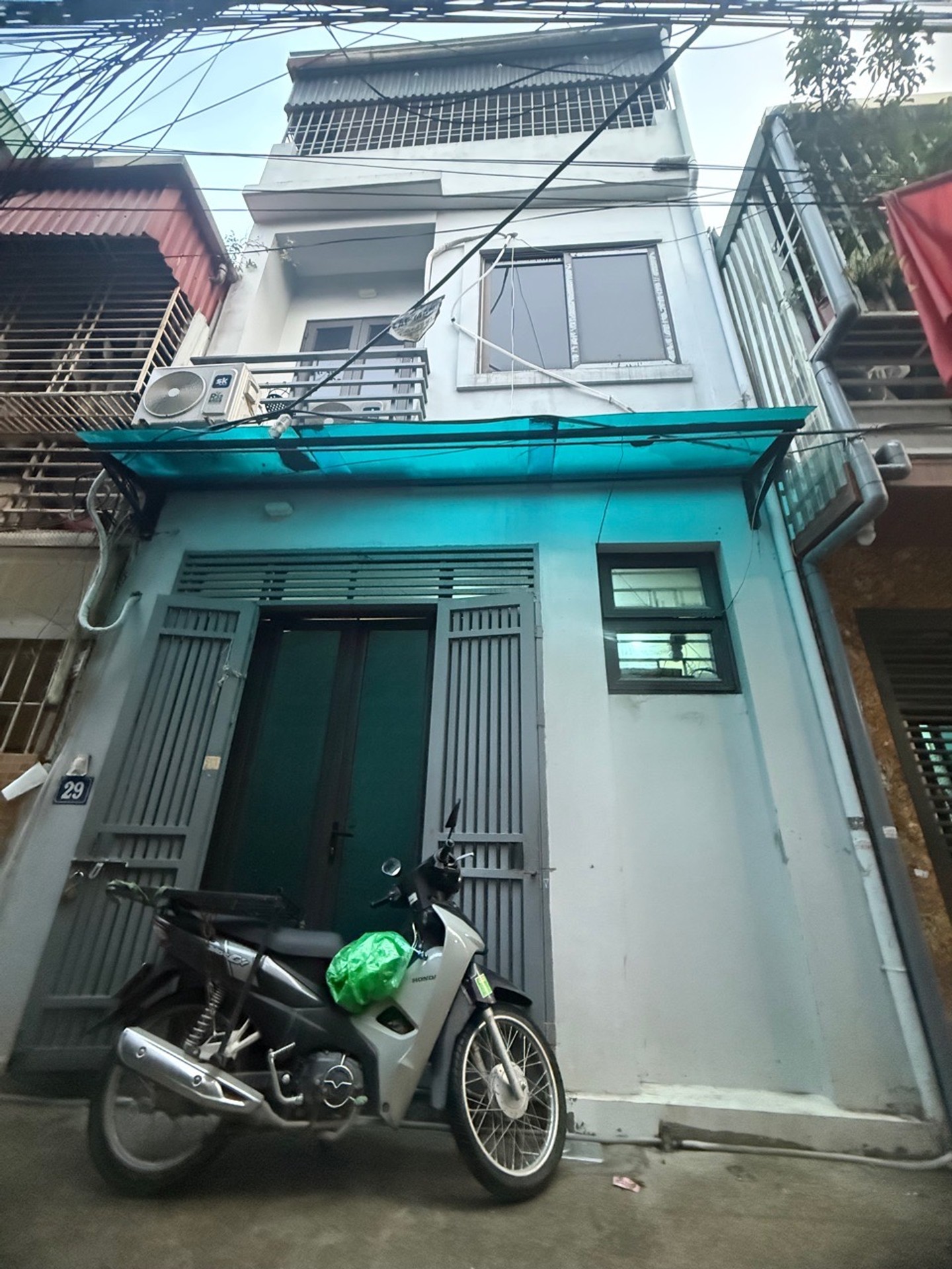 Bán nhà Định Công Hạ - diện tích 54m2 3 tầng - ô tô đỗ cửa - giá 3,7 tỷ