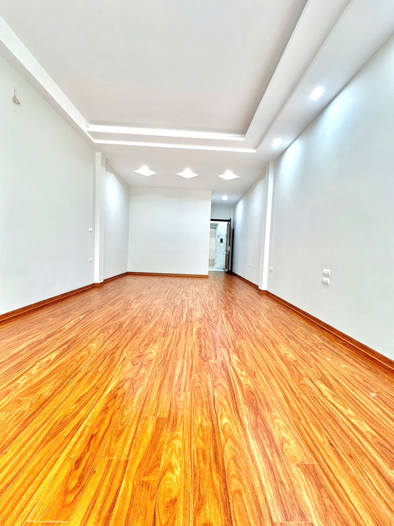 Bán nhà Định Công Thượng - diện tích 51m2 7 tầng - Lô góc, ô tô đỗ cửa - giá 14,6 tỷ