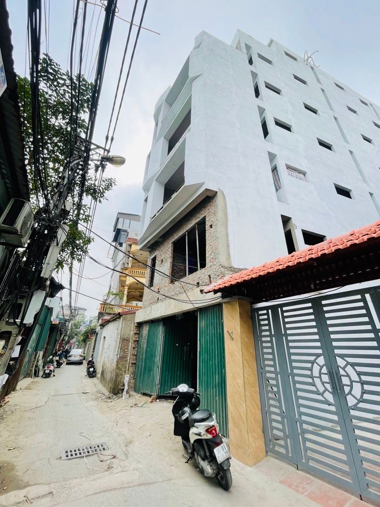 Bán nhà Định Công - diện tích 120m2 7 tầng - ô tô đỗ cửa - giá 47 tỷ