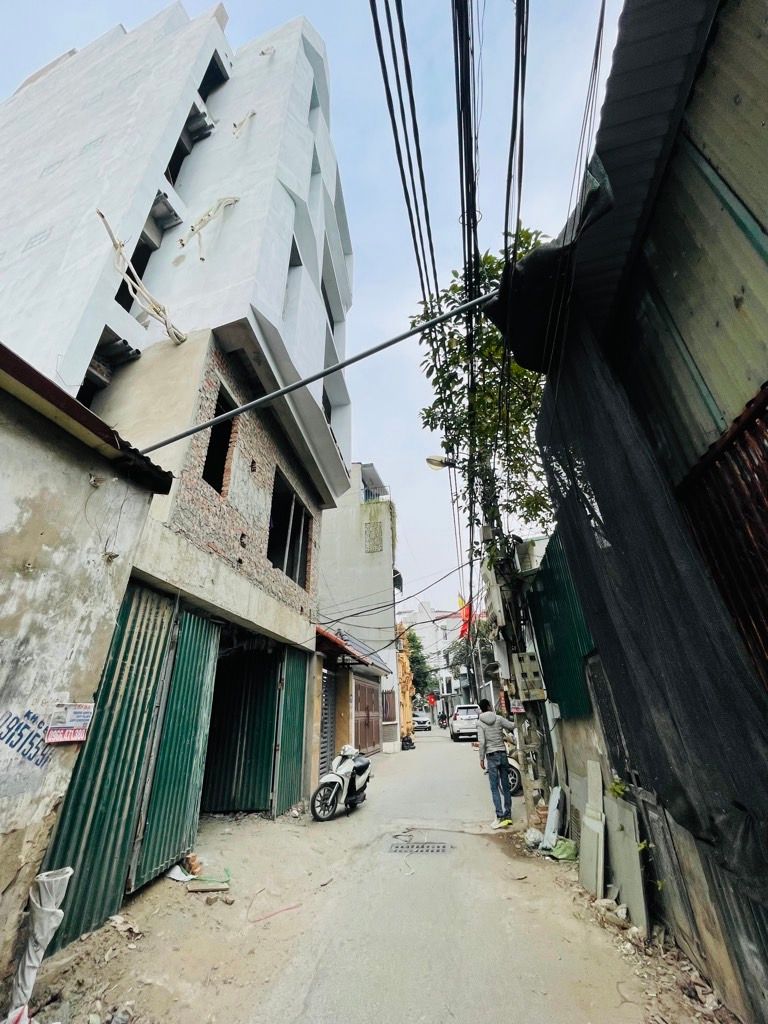 Bán nhà Định Công - diện tích 120m2 7 tầng - ô tô đỗ cửa - giá 47 tỷ