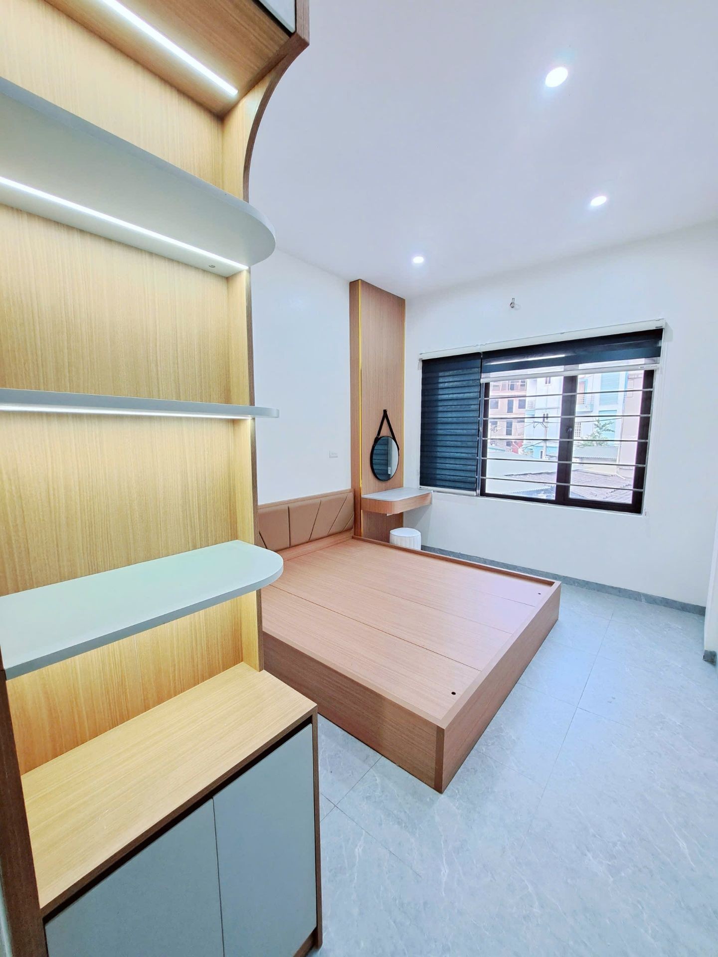 Bán nhà Thanh Lân - diện tích 36m2 4 tầng - Ô tô đỗ cổng - giá 7,79 tỷ