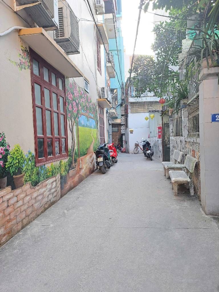 Bán nhà Thanh Lân - diện tích 36m2 4 tầng - Ô tô đỗ cổng - giá 7,79 tỷ